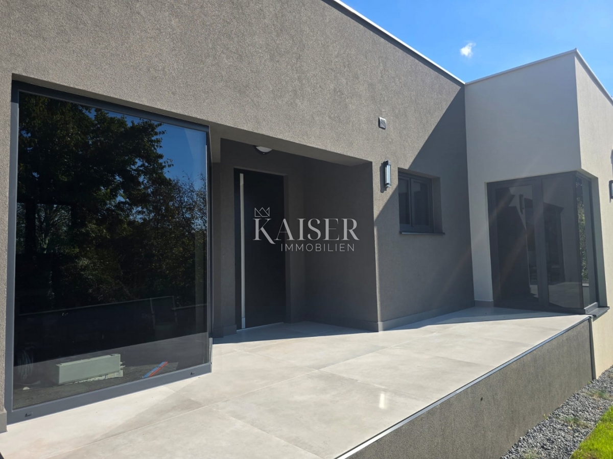 Istria, Barban - Moderna casa bifamiliare con piscina