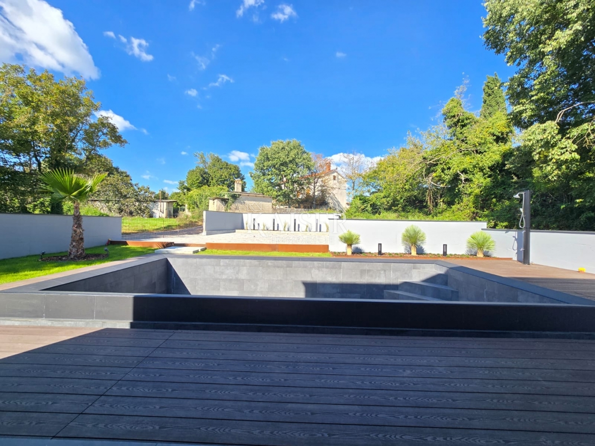 Istria, Barban - Moderna casa bifamiliare con piscina