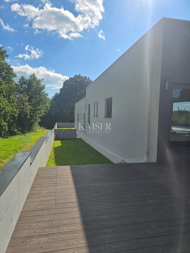 Istria, Barban - Moderna casa bifamiliare con piscina