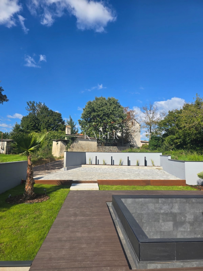 Istria, Barban - Moderna casa bifamiliare con piscina