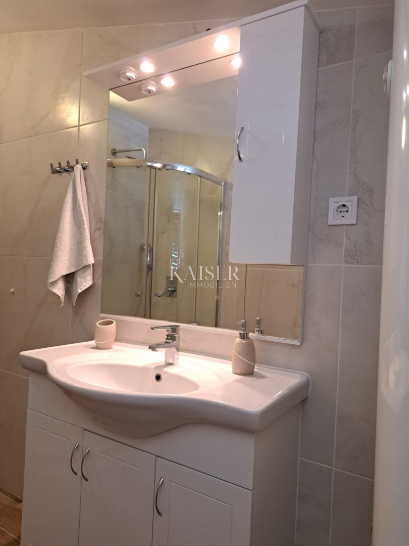 Istria, Medolino - casa con appartamenti di 430m2 a soli 200m dal mare