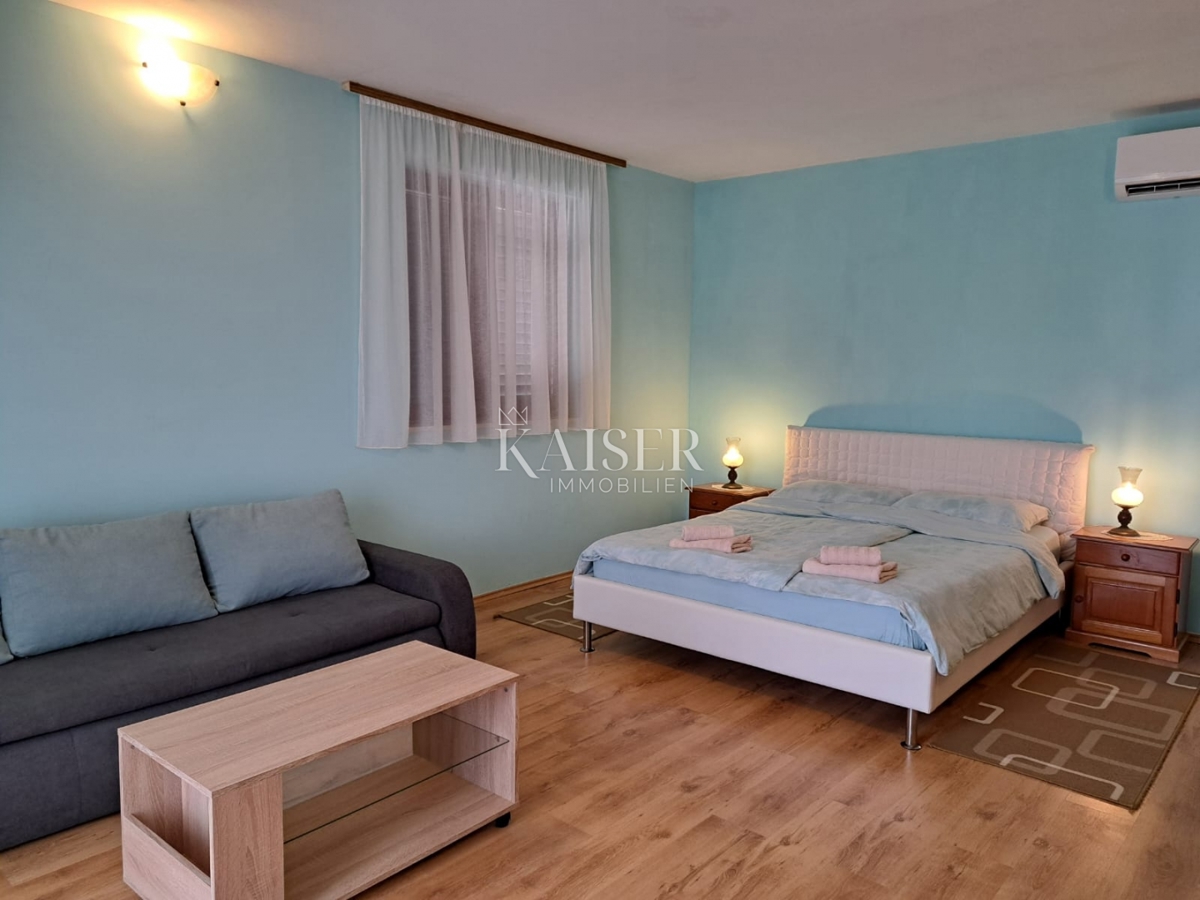 Istria, Medolino - casa con appartamenti di 430m2 a soli 200m dal mare