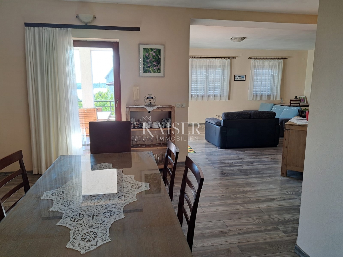 Istria, Medolino - casa con appartamenti di 430m2 a soli 200m dal mare