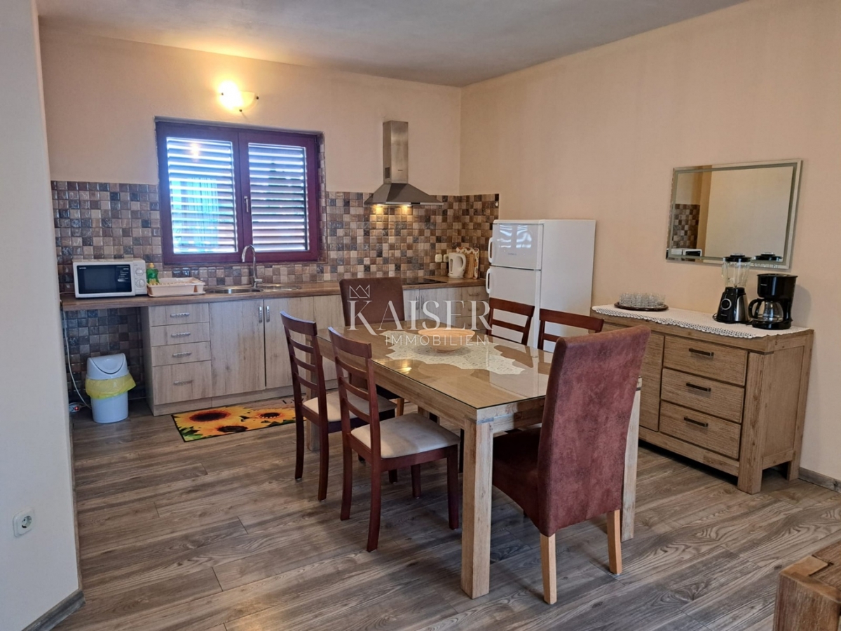 Istria, Medolino - casa con appartamenti di 430m2 a soli 200m dal mare