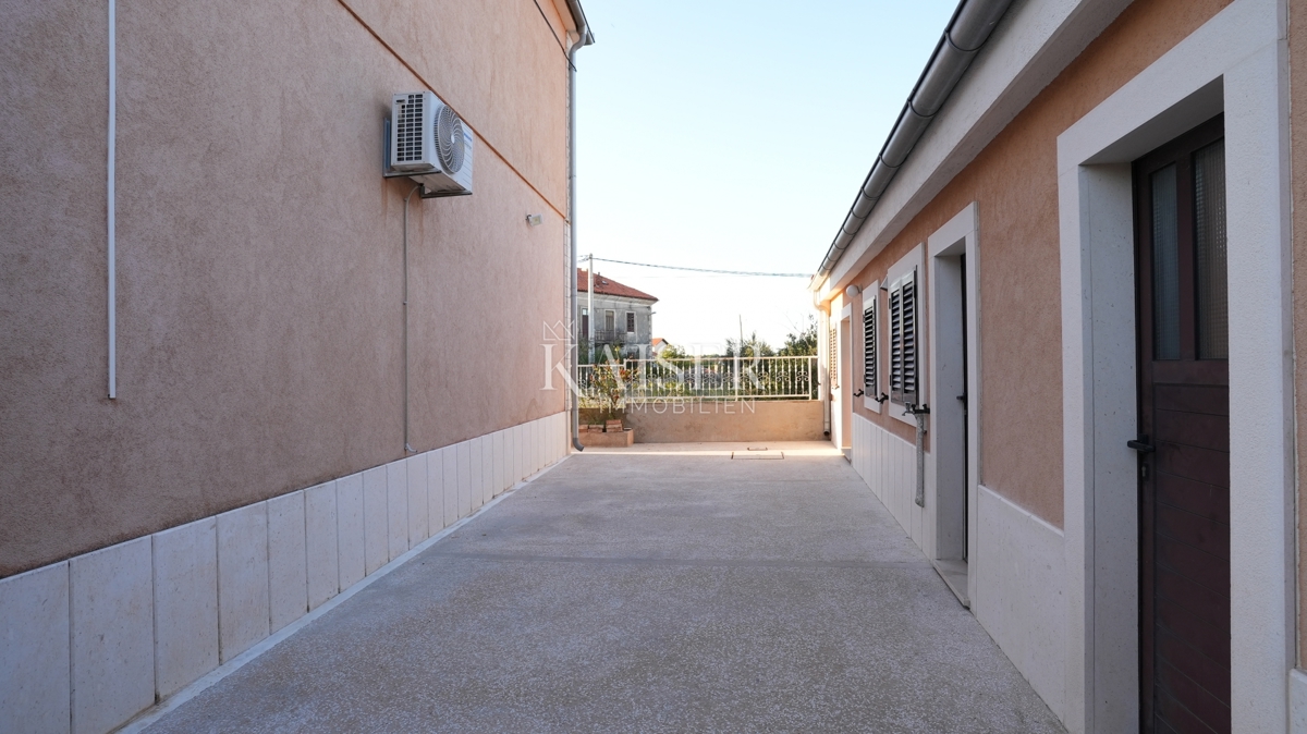 Casa Donje Ražine, Šibenik, 500m2