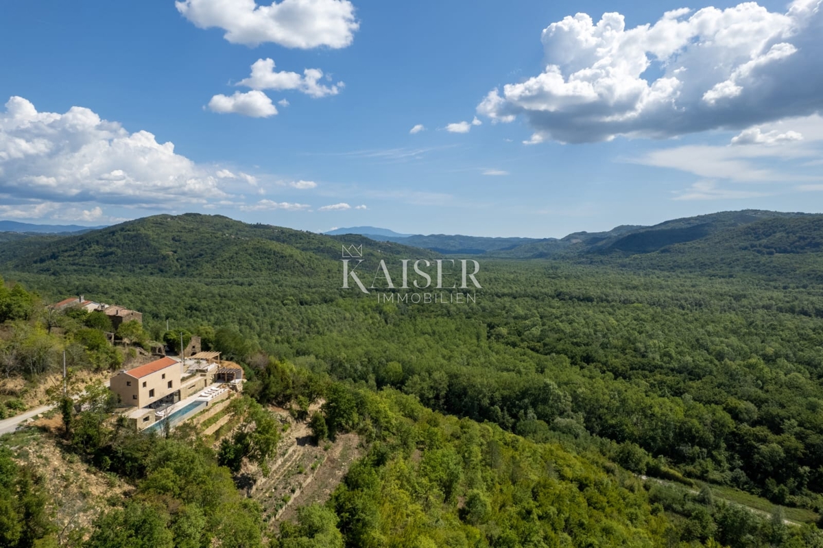 Istria, Montona - villa moderna con vista su Montona