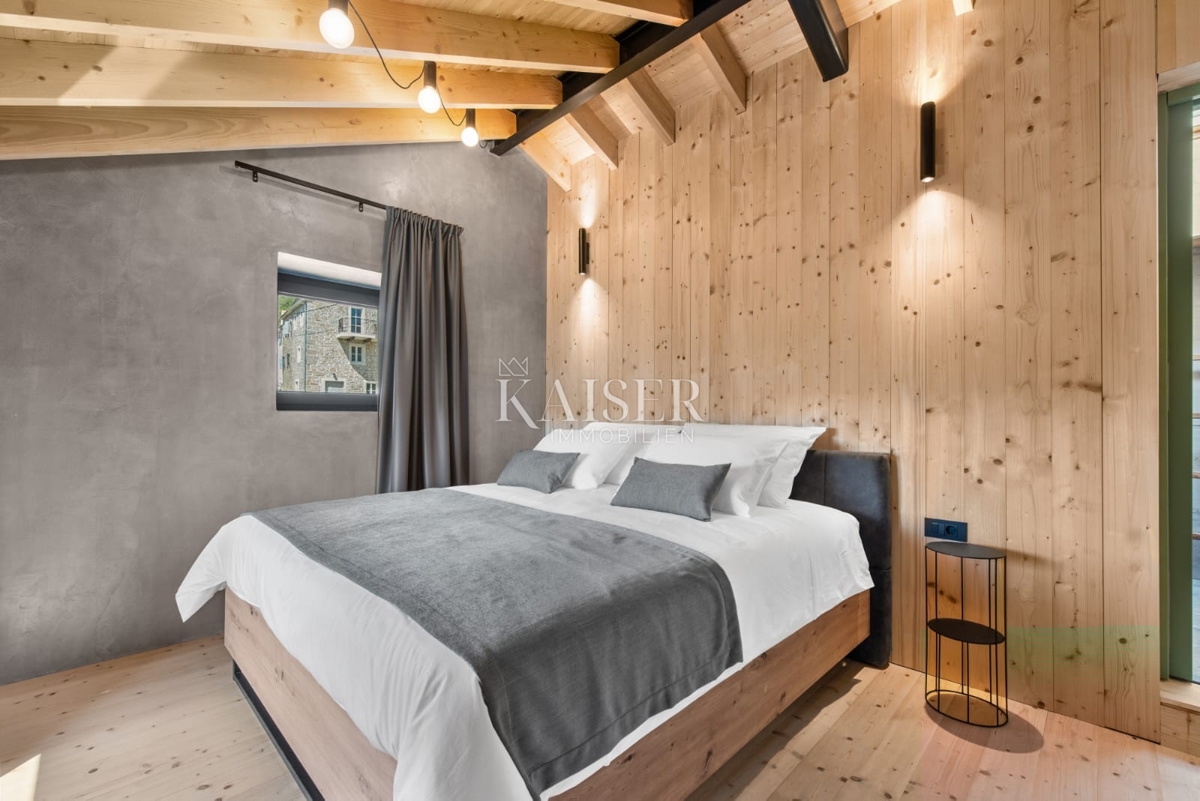 Istria, Montona - villa moderna con vista su Montona