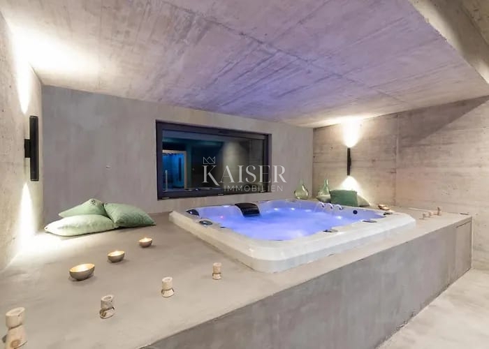 Istria, Montona - villa moderna con vista su Montona