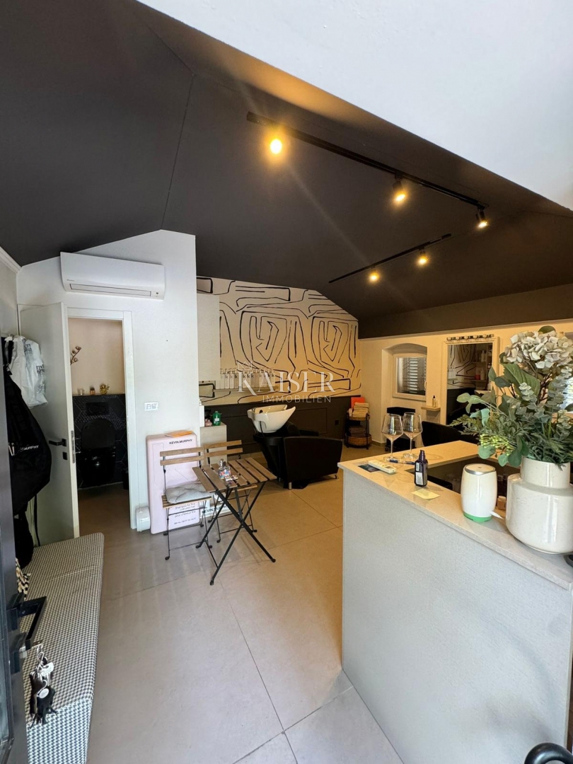 Kostrena - bellissima casa costiera ristrutturata