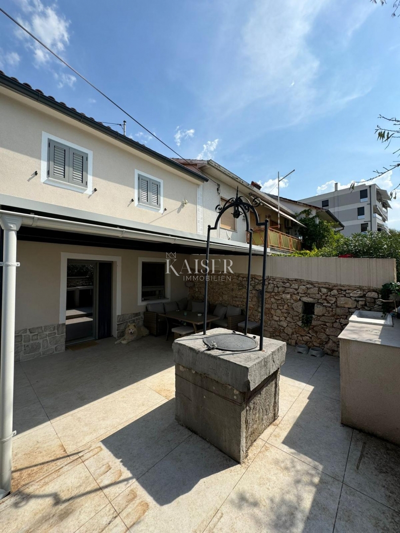 Kostrena - bellissima casa costiera ristrutturata