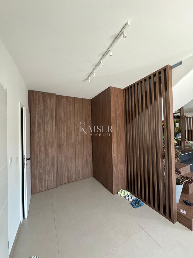 Kostrena - bellissima casa costiera ristrutturata