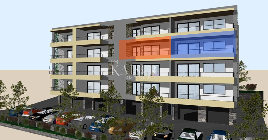 Makarska - Confortevole appartamento con due camere da letto e ampia loggia in un nuovo edificio a 800 metri dal mare