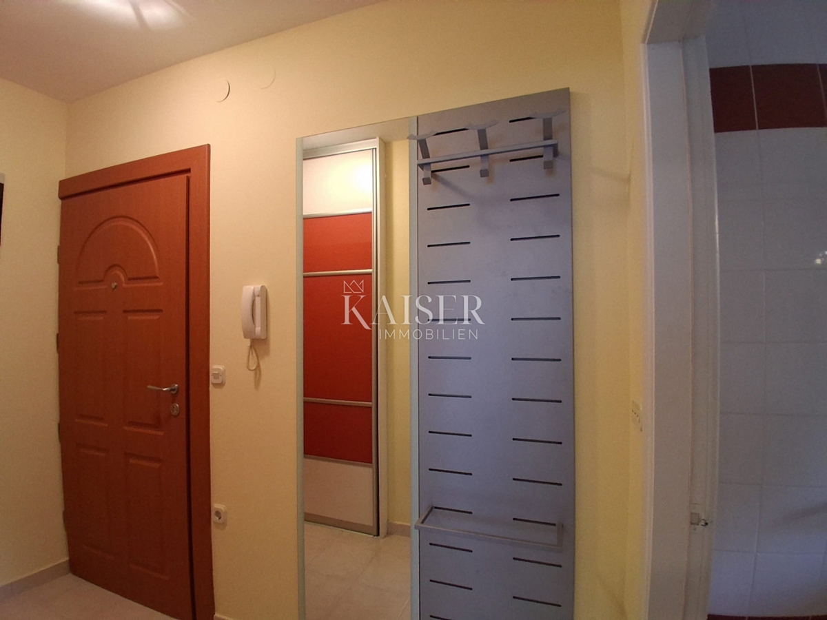 Zara, Višnjik - monolocale con garage 31,79 m2 - € 145.000