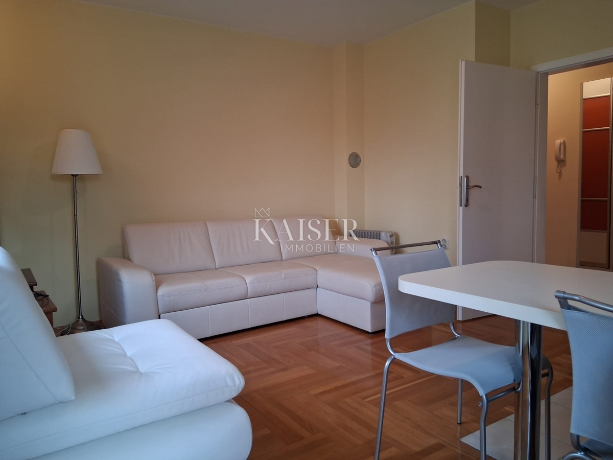 Zara, Višnjik - monolocale con garage 31,79 m2 - € 145.000