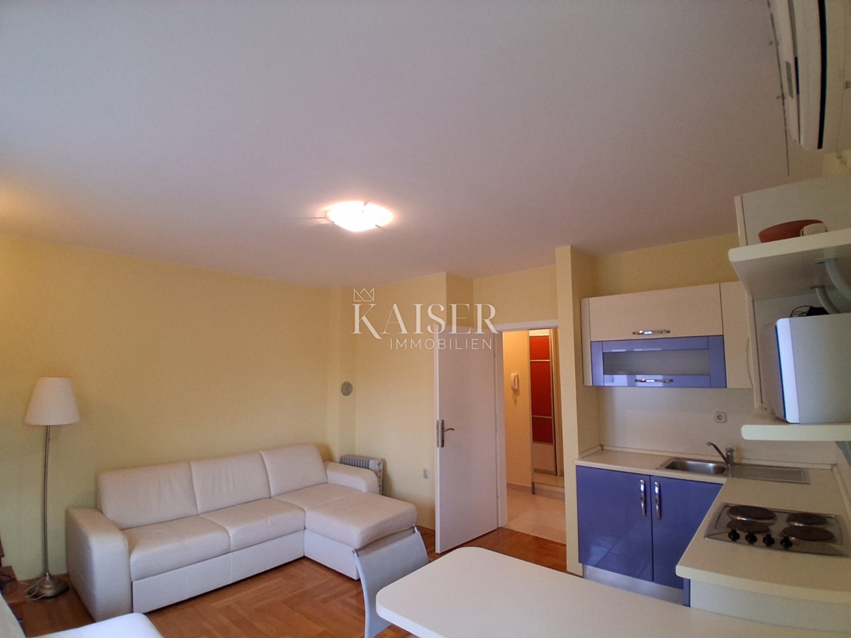 Zara, Višnjik - monolocale con garage 31,79 m2 - € 145.000