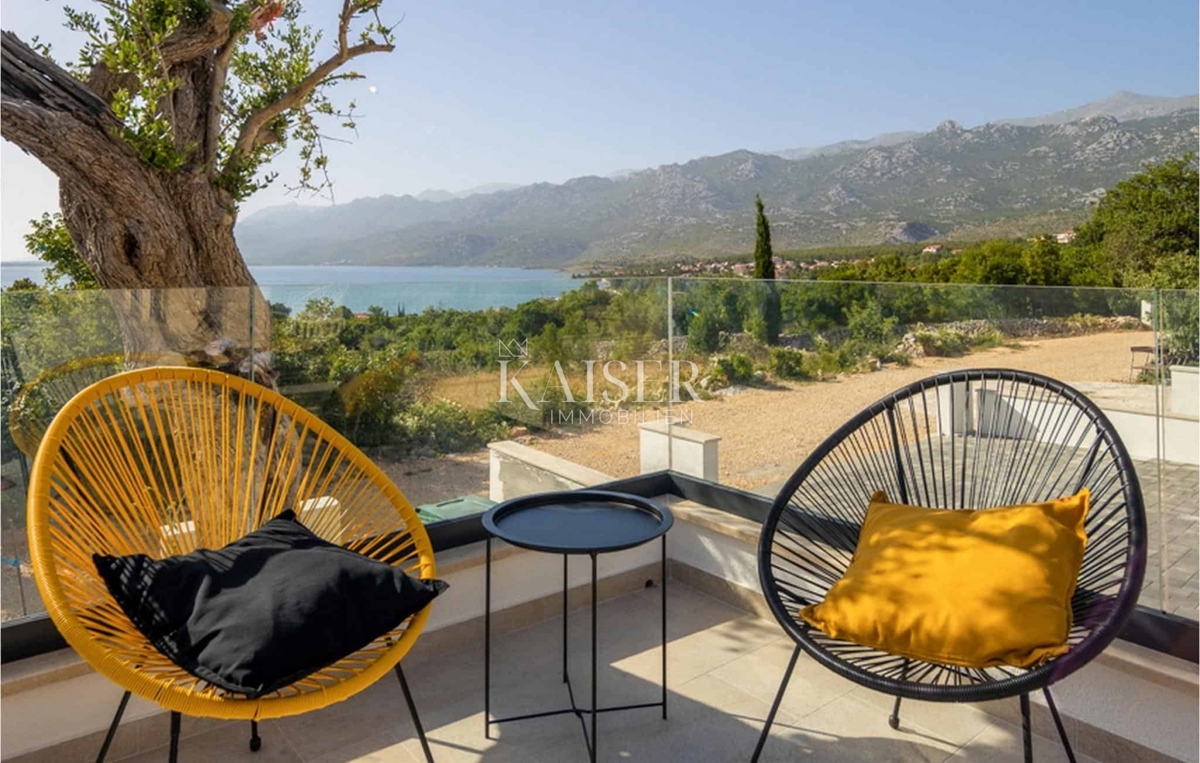 Nuova villa con vista mare vicino a Zara