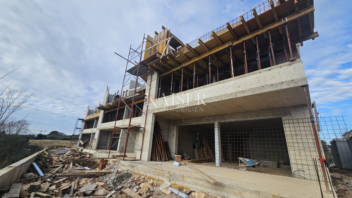 Umago, Istria, casa a schiera in un nuovo edificio con vista mare