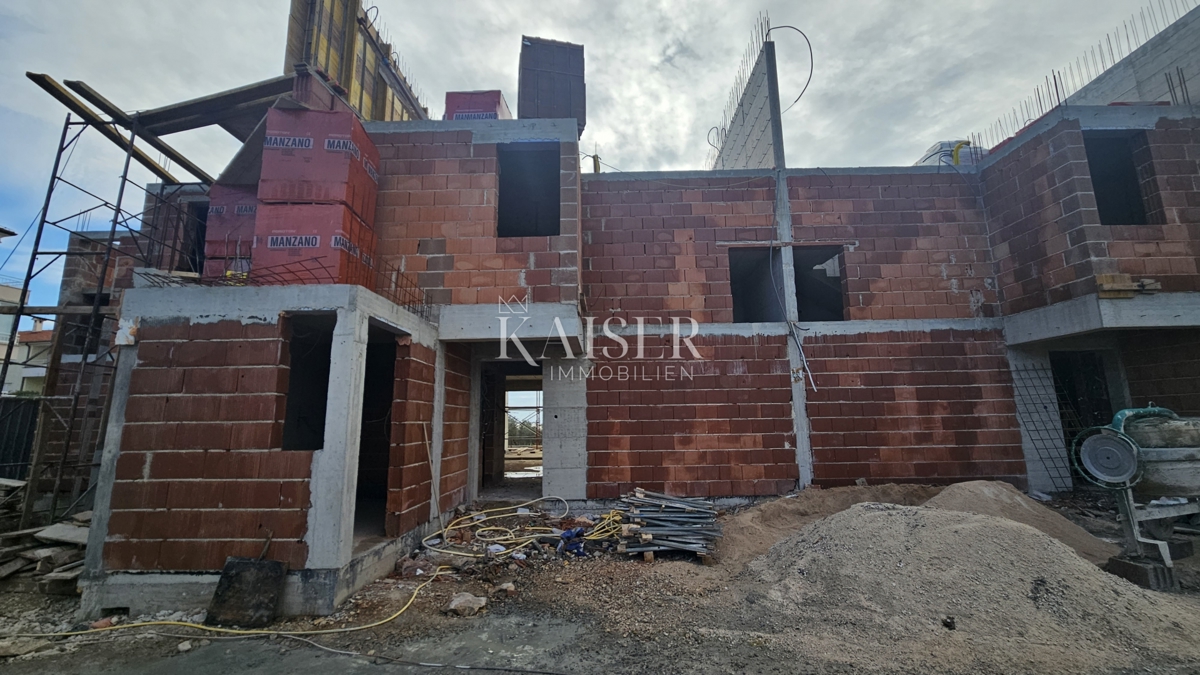 Umago, Istria, casa a schiera in un nuovo edificio con vista mare