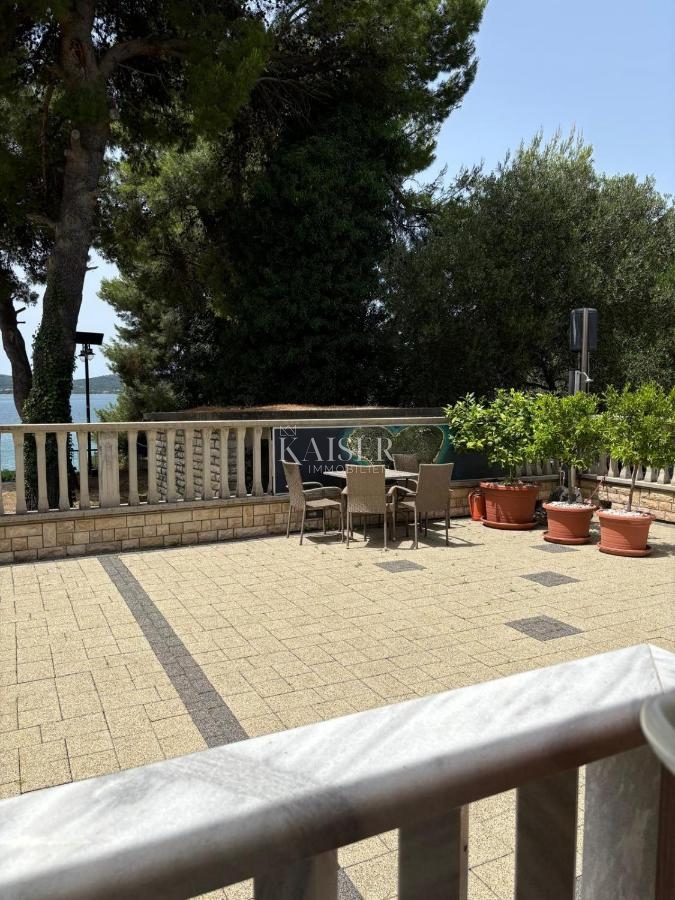 Proprietà fronte mare Sveti Filip Jakov