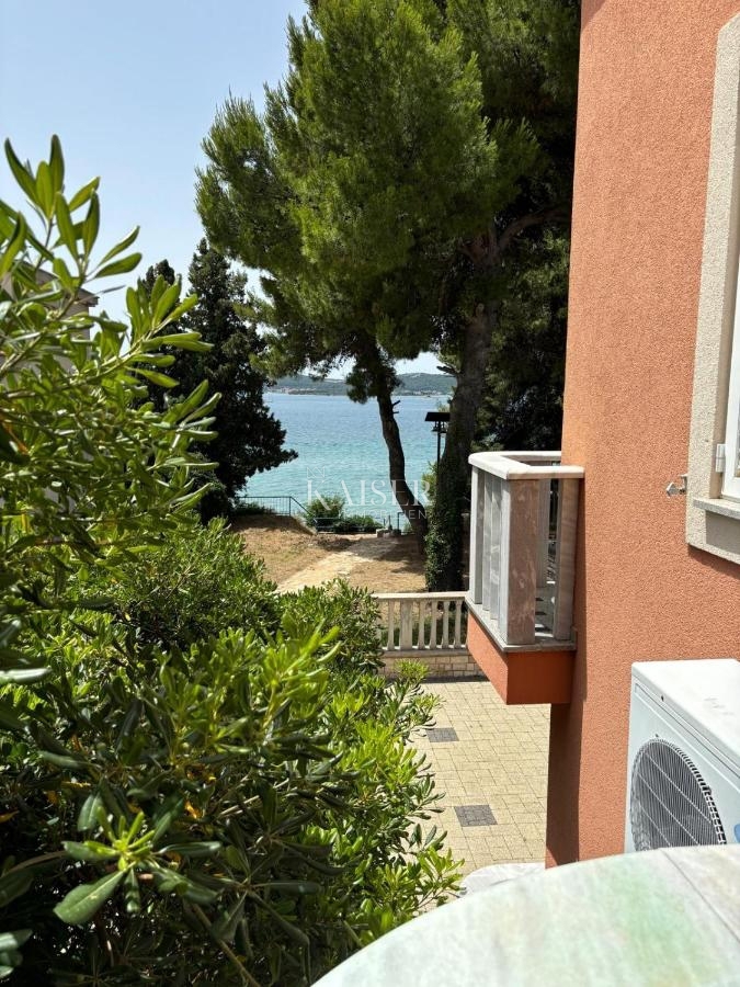 Proprietà fronte mare Sveti Filip Jakov