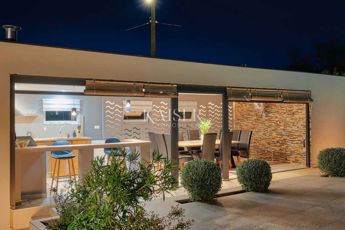 Casa con piscina vicino a Dignano