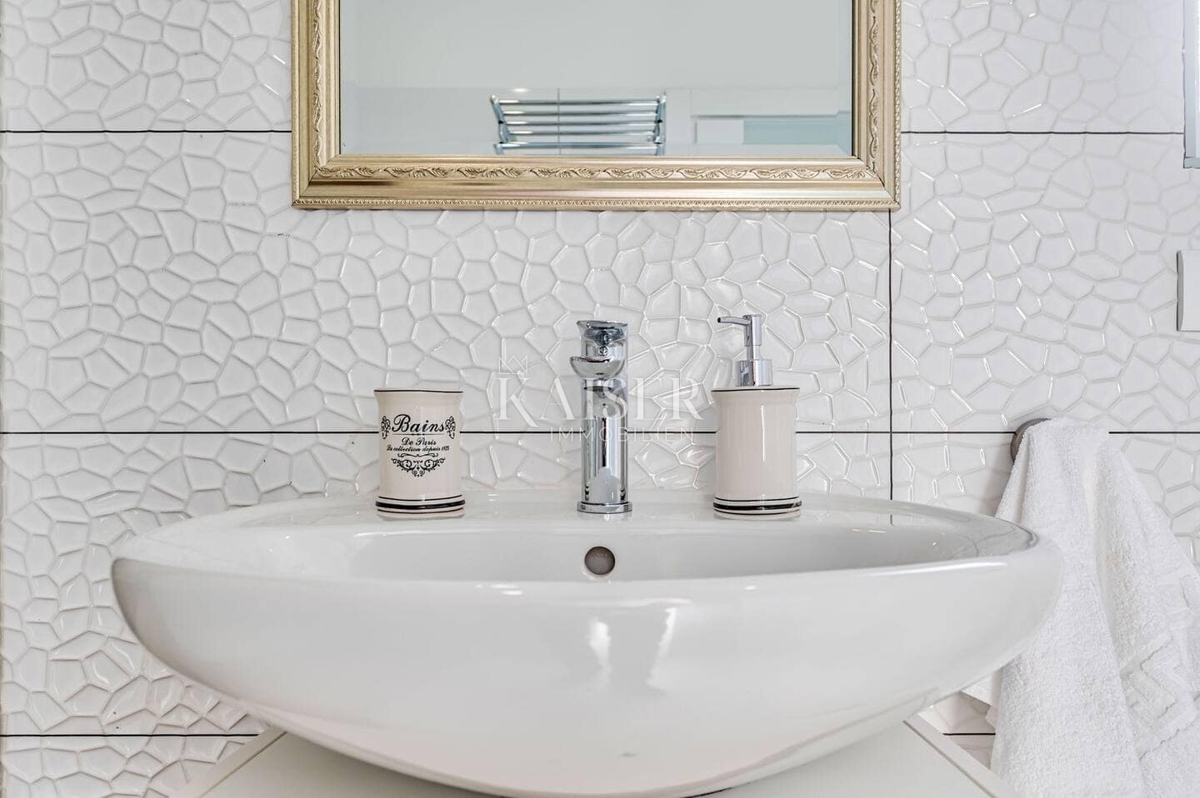 Casa con piscina vicino a Dignano