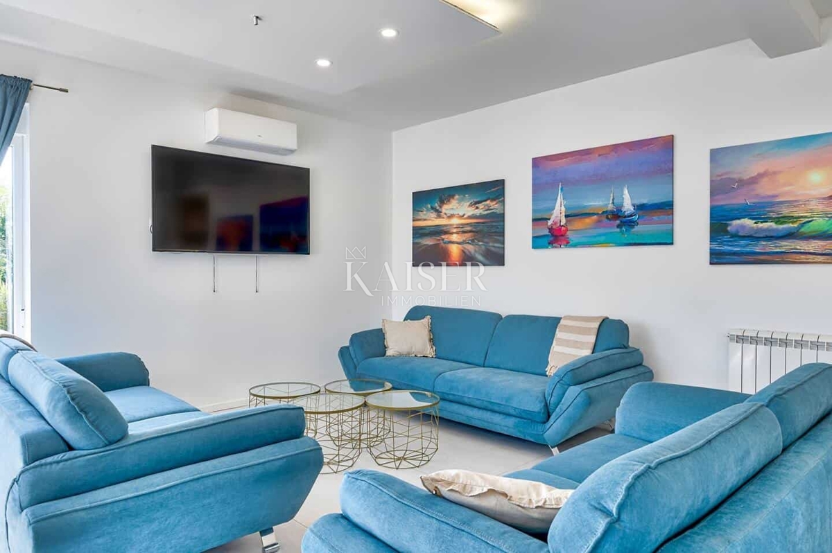 Casa con piscina vicino a Dignano