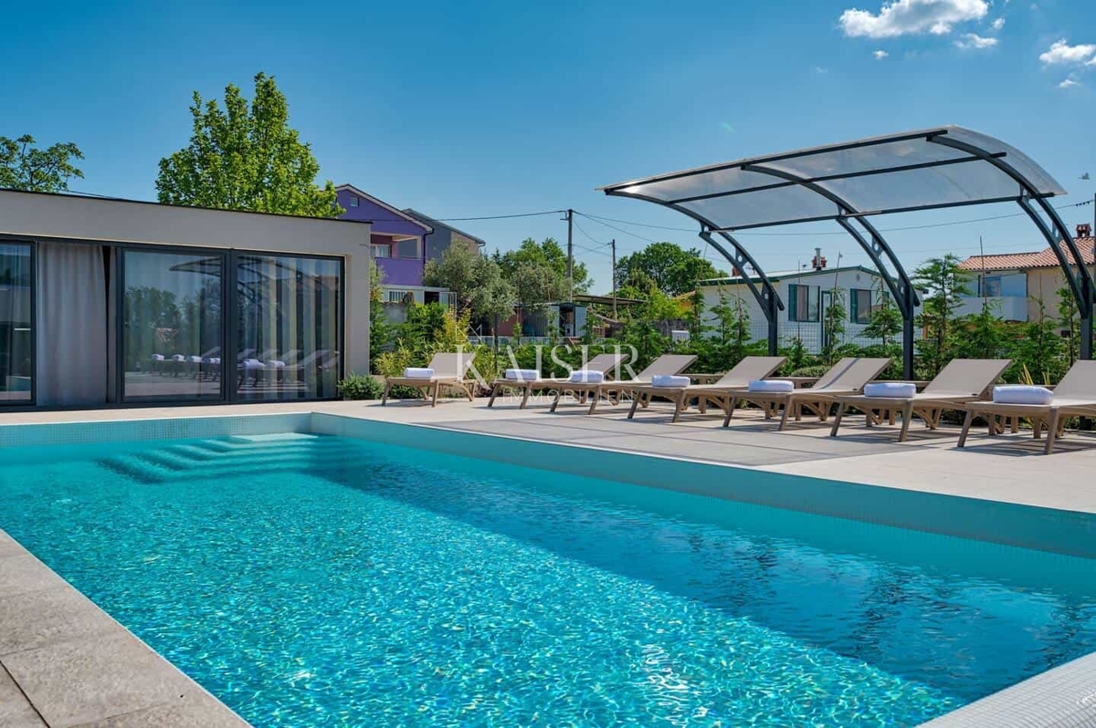 Casa con piscina vicino a Dignano