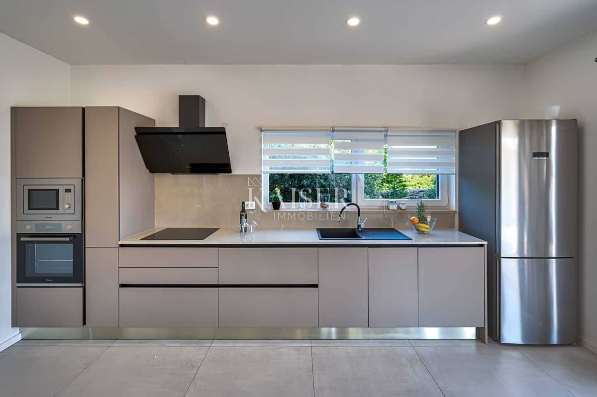 Casa con piscina vicino a Dignano