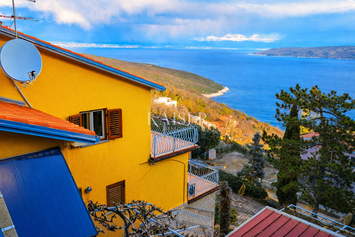 Opatija, Brseč - vista panoramica sul mare, casa, 243 m2