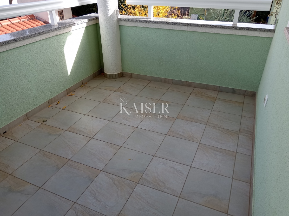 Medolino, appartamento con grande terrazza a 400 metri dal mare