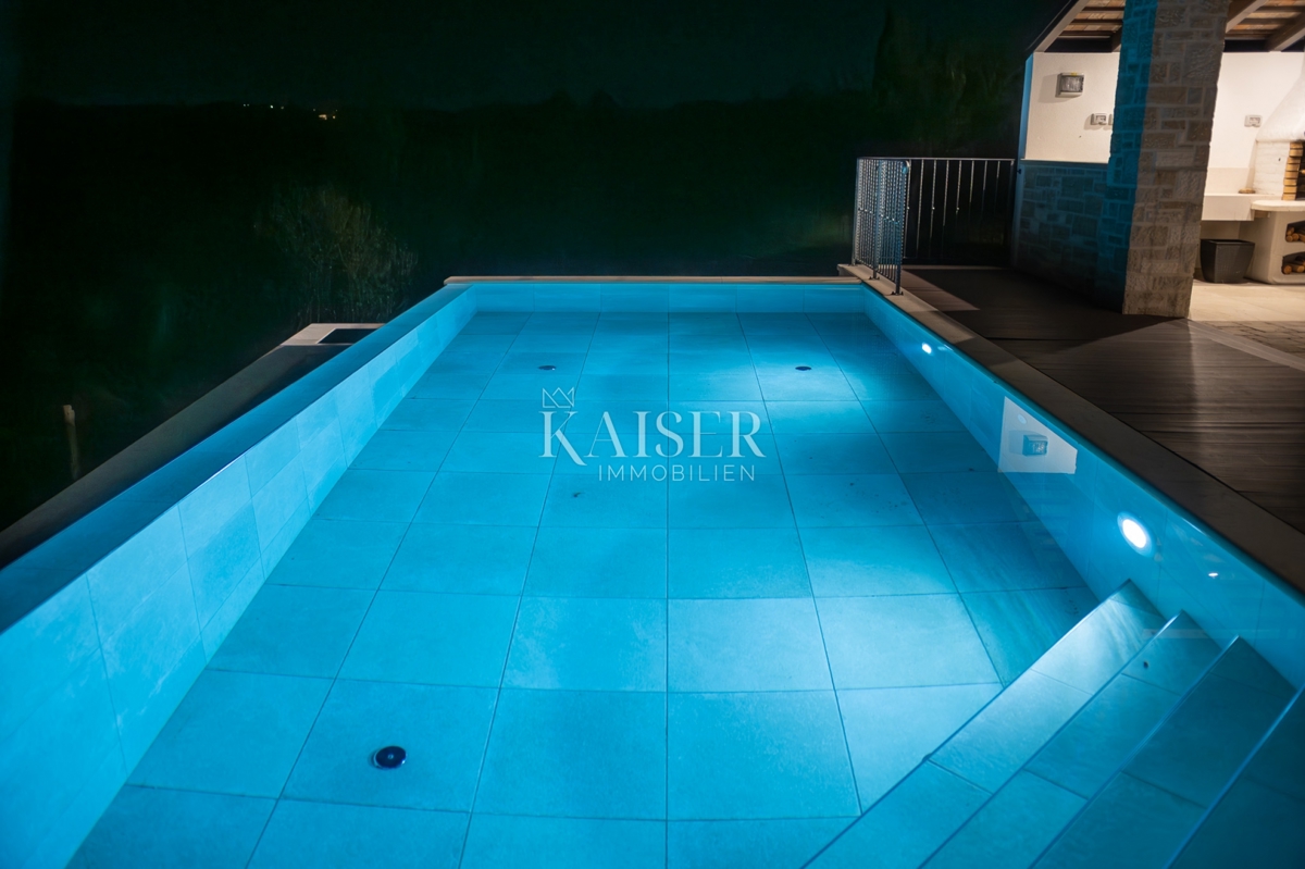 Momiano, Istria, un'oasi di lusso sulle colline della magica Momiano