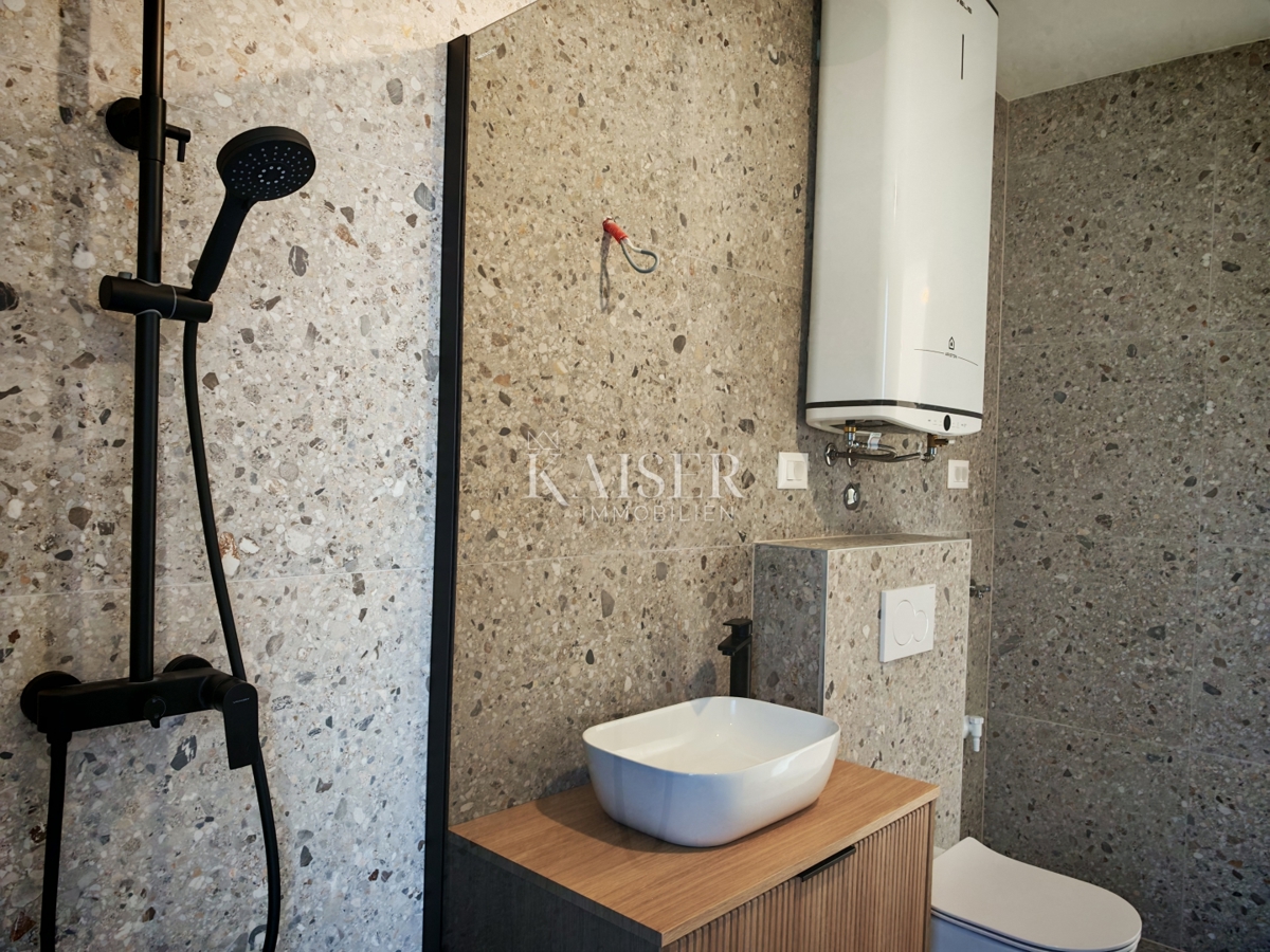 Istria, Banjole - moderno appartamento di 50m2 a soli 250m dal mare