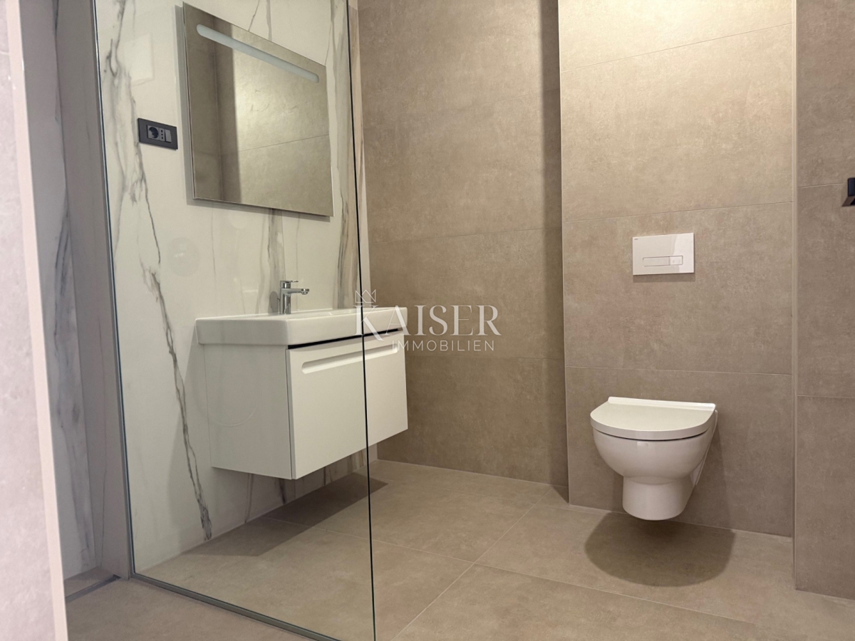 Opatija, Lovran - appartamento in un edificio nuovo con una splendida vista e giardino