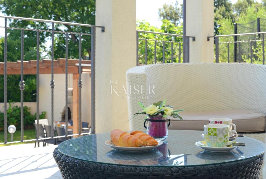 Istria, Rabac - casa con vista mare e piscina, 220 m2