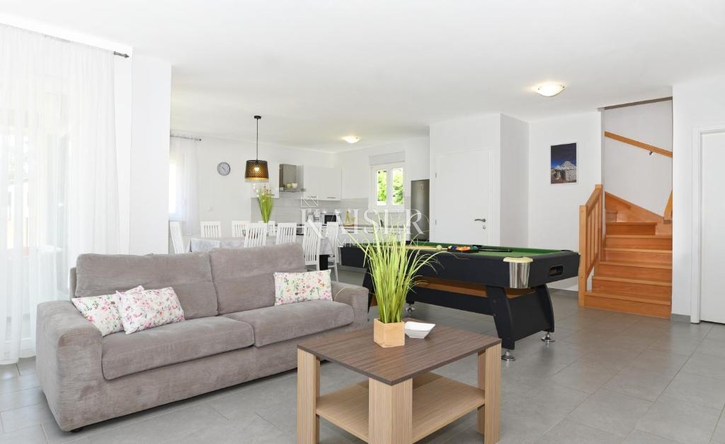 Istria, Rabac - casa con vista mare e piscina, 220 m2