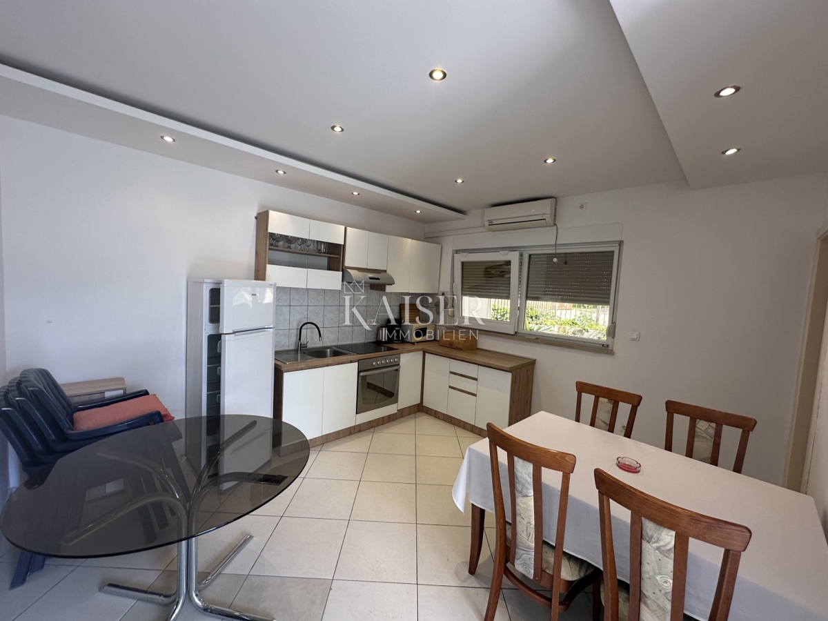 Zara, Diklo - casa di 98 m2 vicino alla spiaggia, a 30 m dal mare.