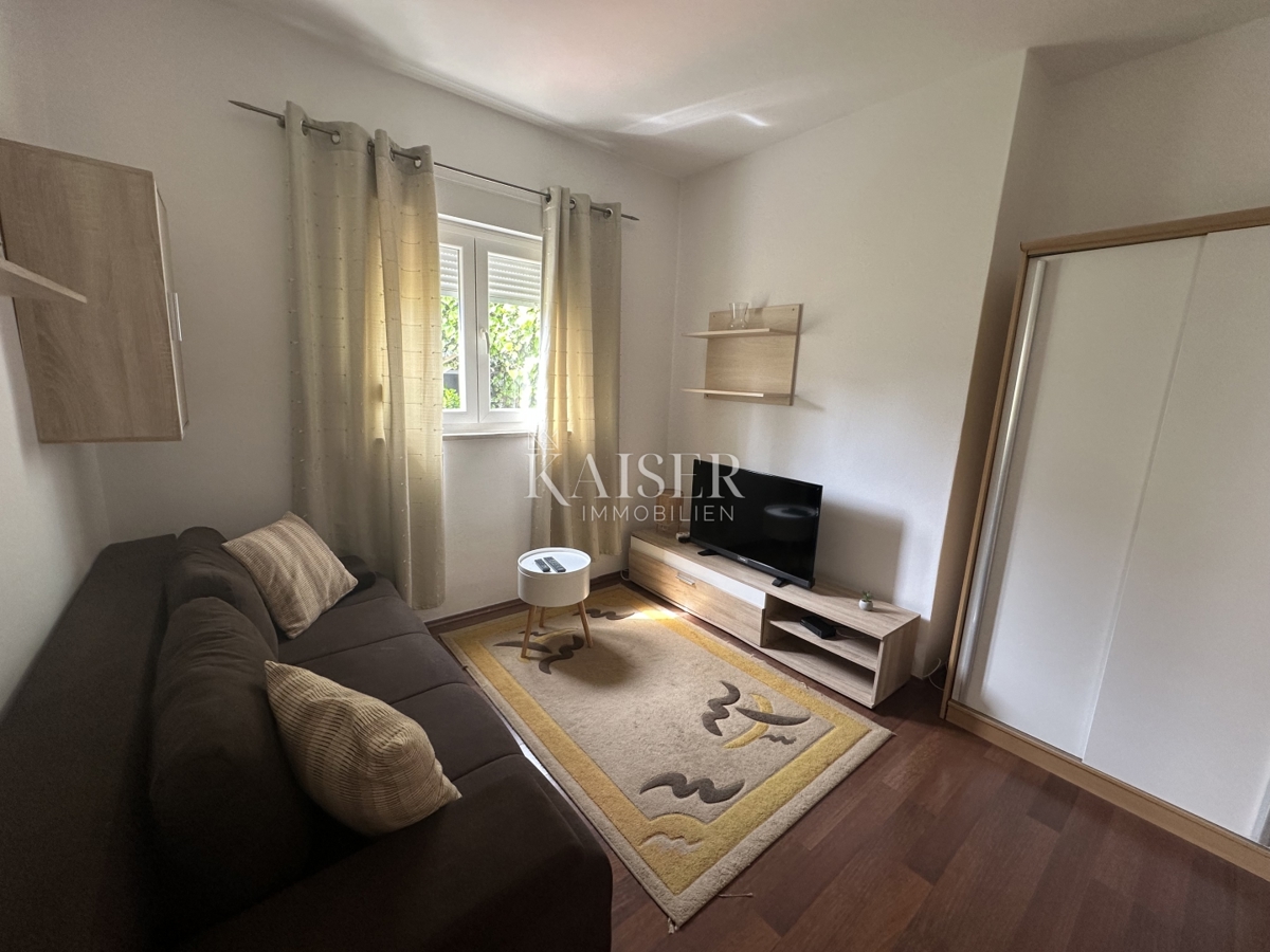 Zara, Diklo - casa di 98 m2 vicino alla spiaggia, a 30 m dal mare.