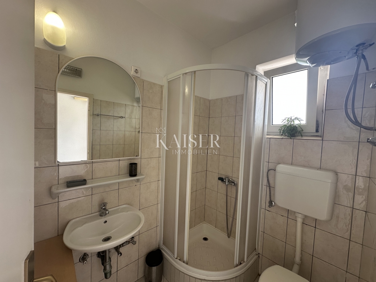 Zara, Diklo - casa di 98 m2 vicino alla spiaggia, a 30 m dal mare.