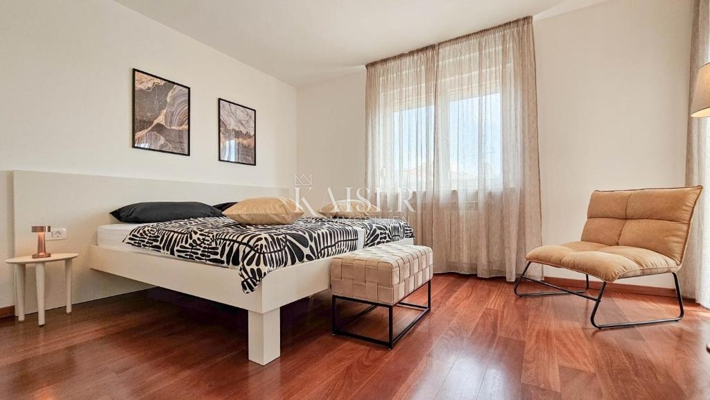 Umag, Zambratija, Istria, splendida villa con piscina e vista mare