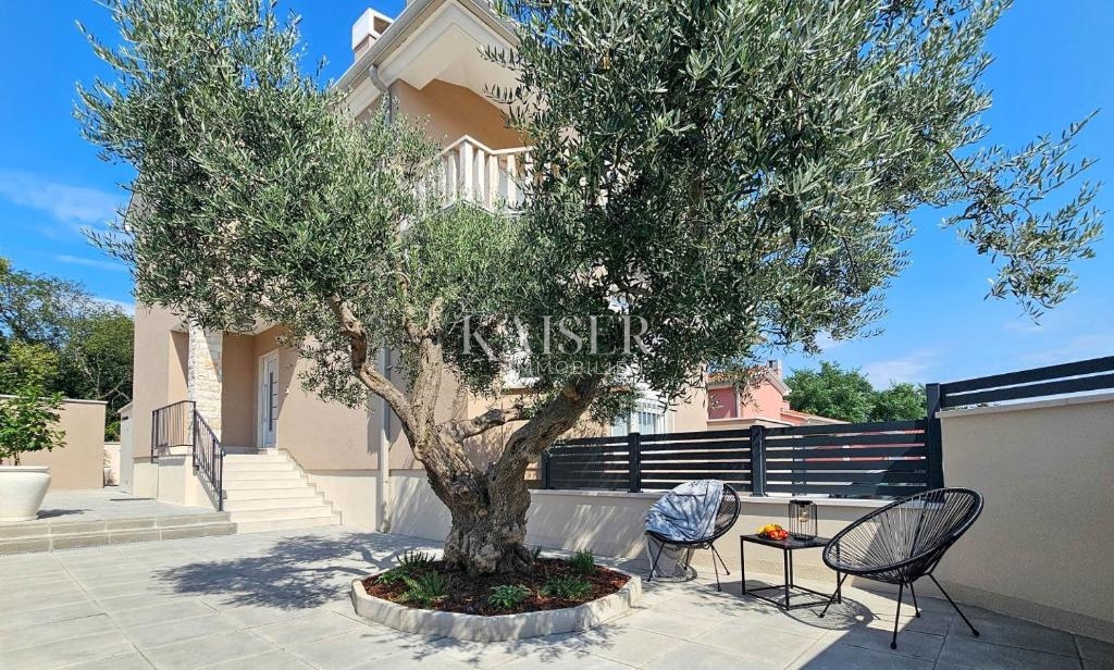 Umag, Zambratija, Istria, splendida villa con piscina e vista mare