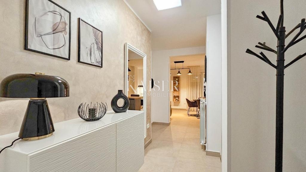 Umag, Zambratija, Istria, splendida villa con piscina e vista mare