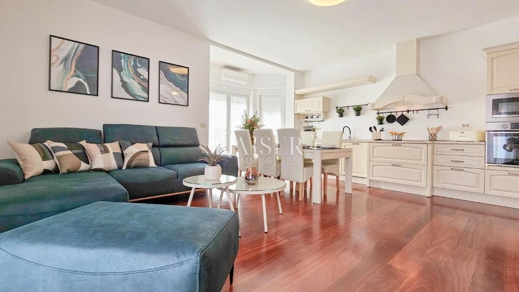 Umag, Zambratija, Istria, splendida villa con piscina e vista mare