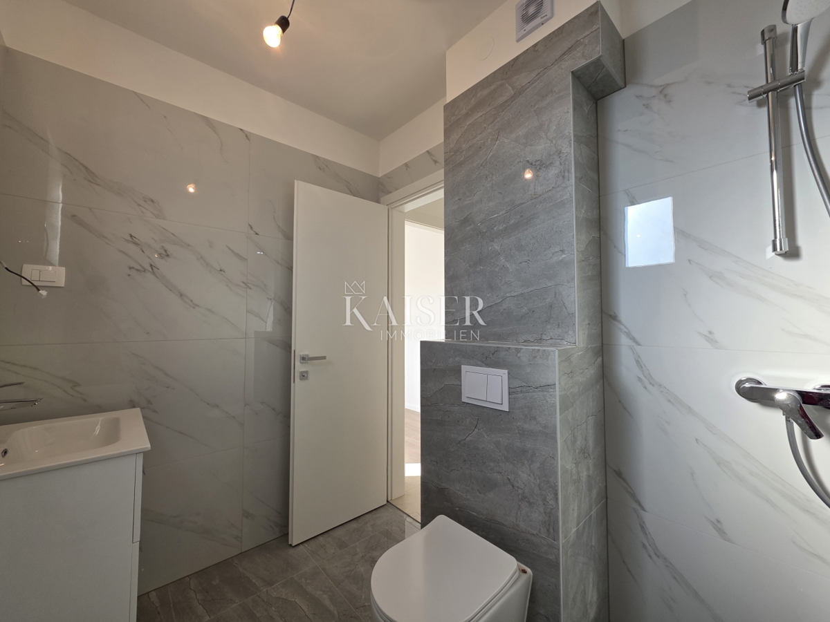 Istria - Parenzo appartamento con 3 camere da letto vicino al mare