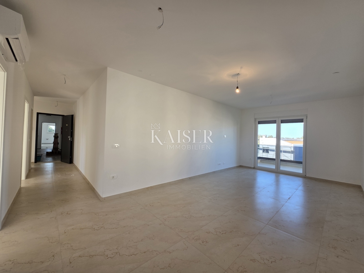 Istria - Parenzo appartamento con 3 camere da letto vicino al mare