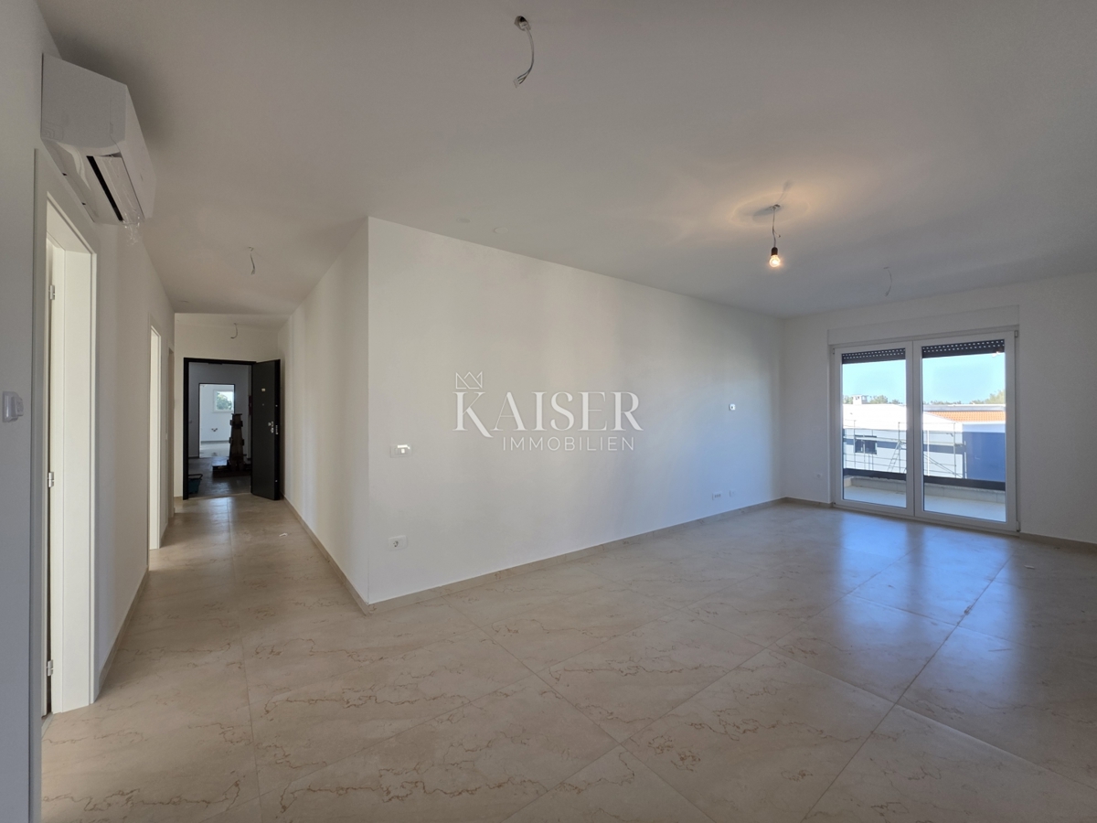 Istria - Parenzo appartamento con 3 camere da letto vicino al mare