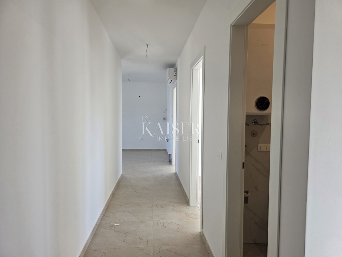 Istria - Parenzo appartamento con 3 camere da letto vicino al mare