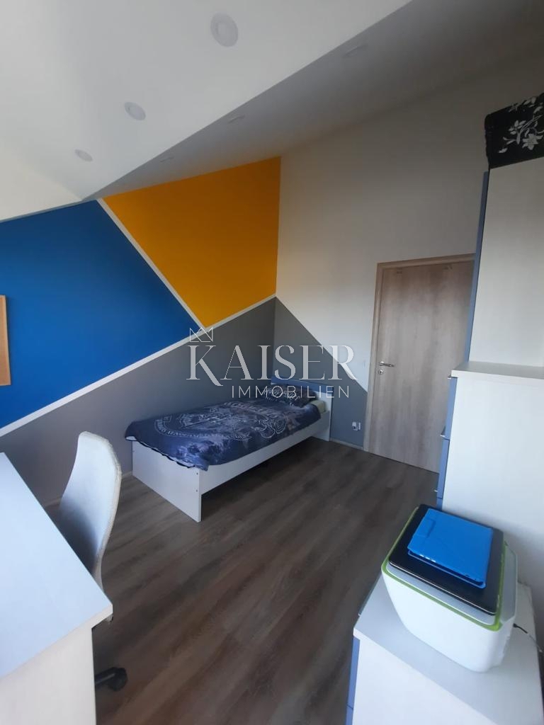  Ville Strožanac, Podstrana, 260m2