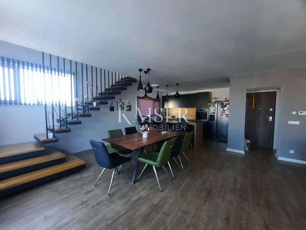  Ville Strožanac, Podstrana, 260m2