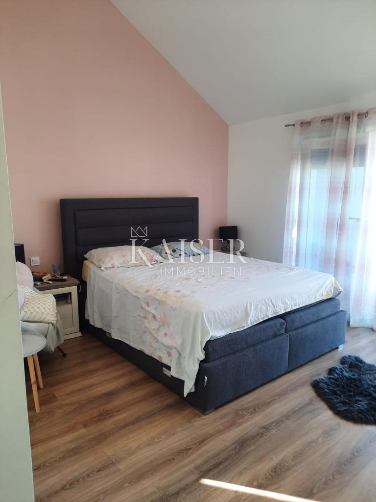  Ville Strožanac, Podstrana, 260m2